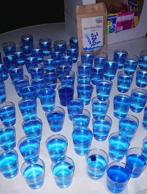 blaues Wasser